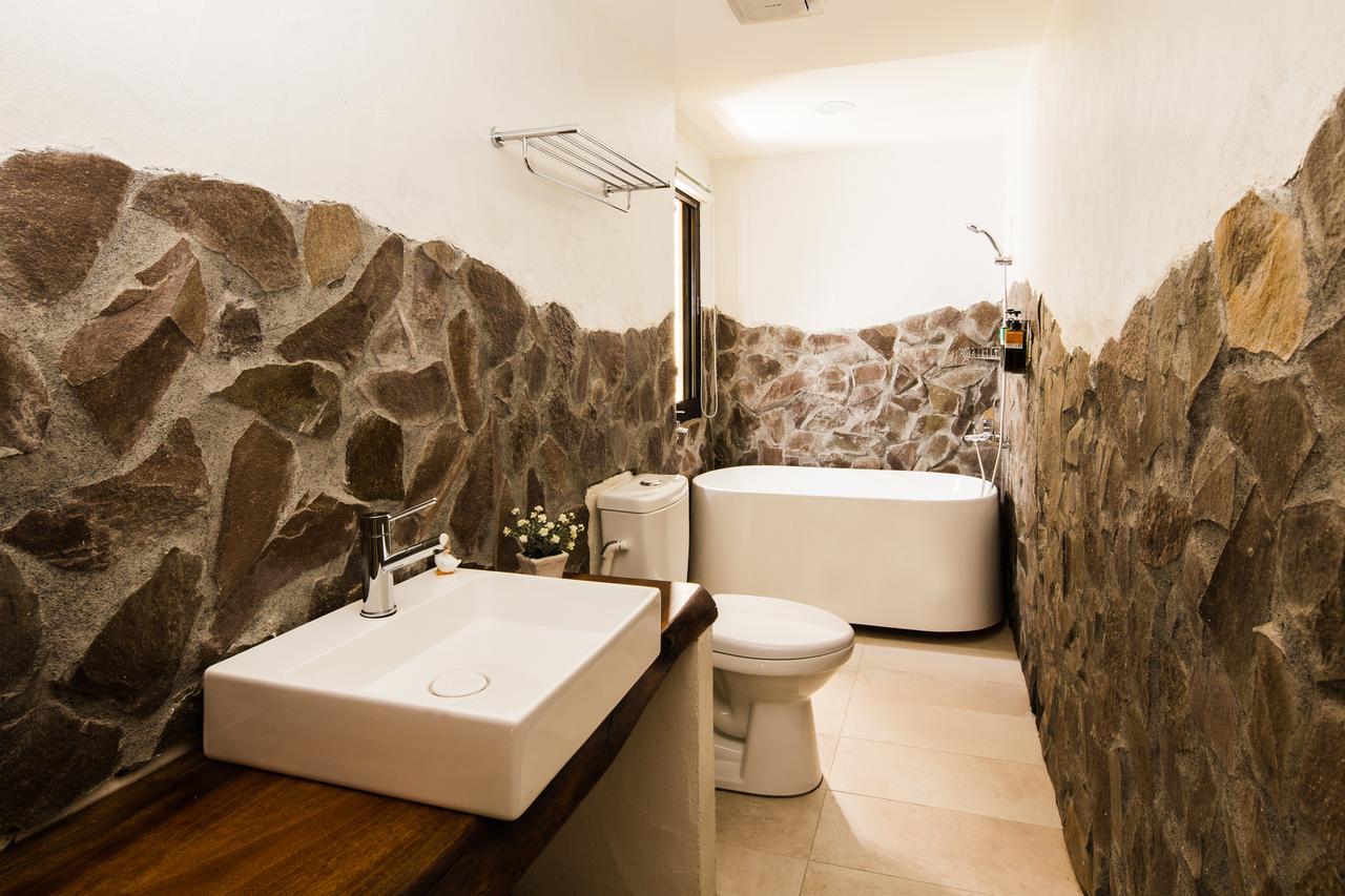 Haku Beach Days Inn Nanwan Extérieur photo